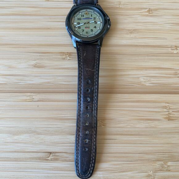 Timex Expedition Men's Indiglo Date Watch WR 50M Luminous Leather Band - Picture 7 of 8